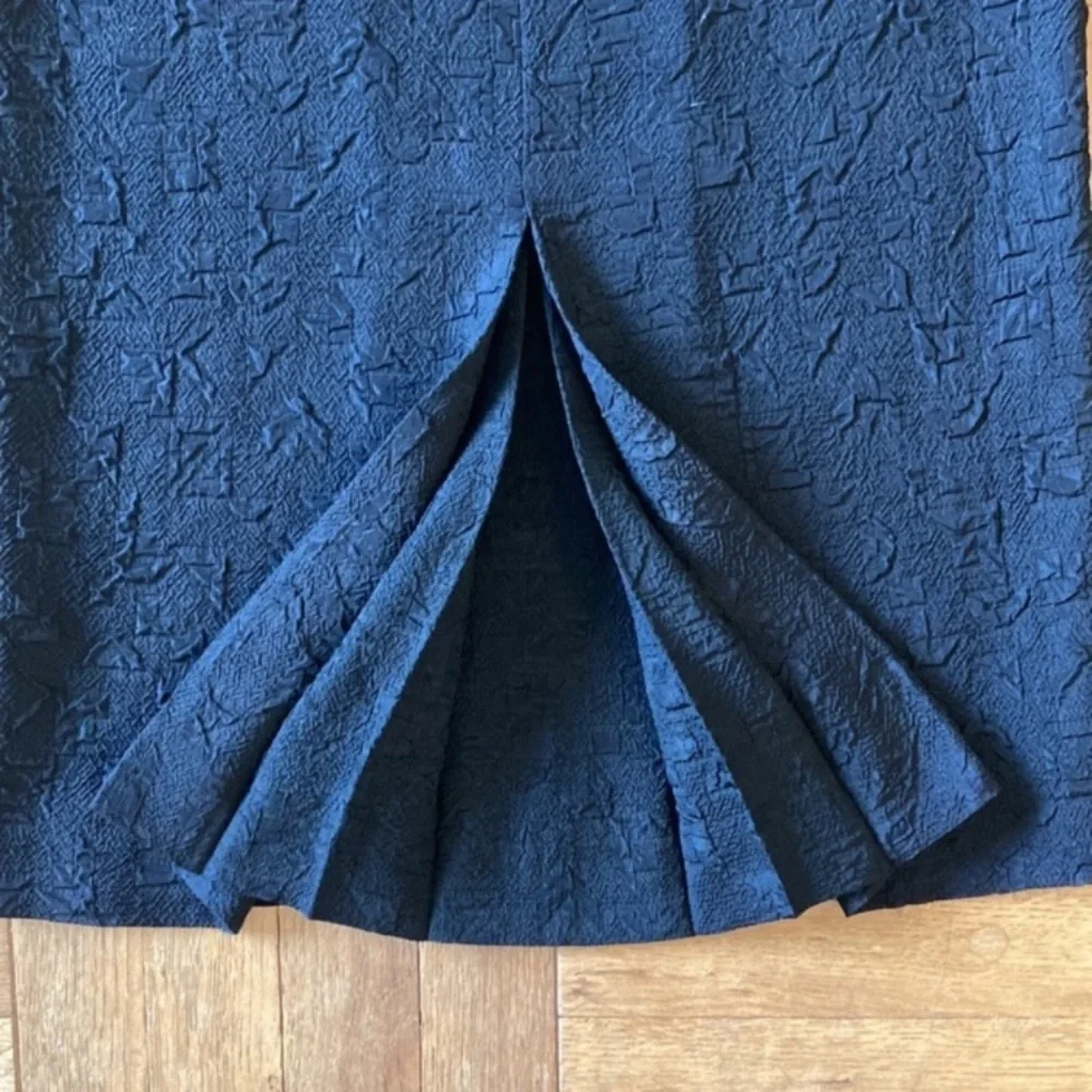 80s midi skirt made in France, dark black, Ann Taylor, labeled 4 but fits like 0 - Picture 9 of 14